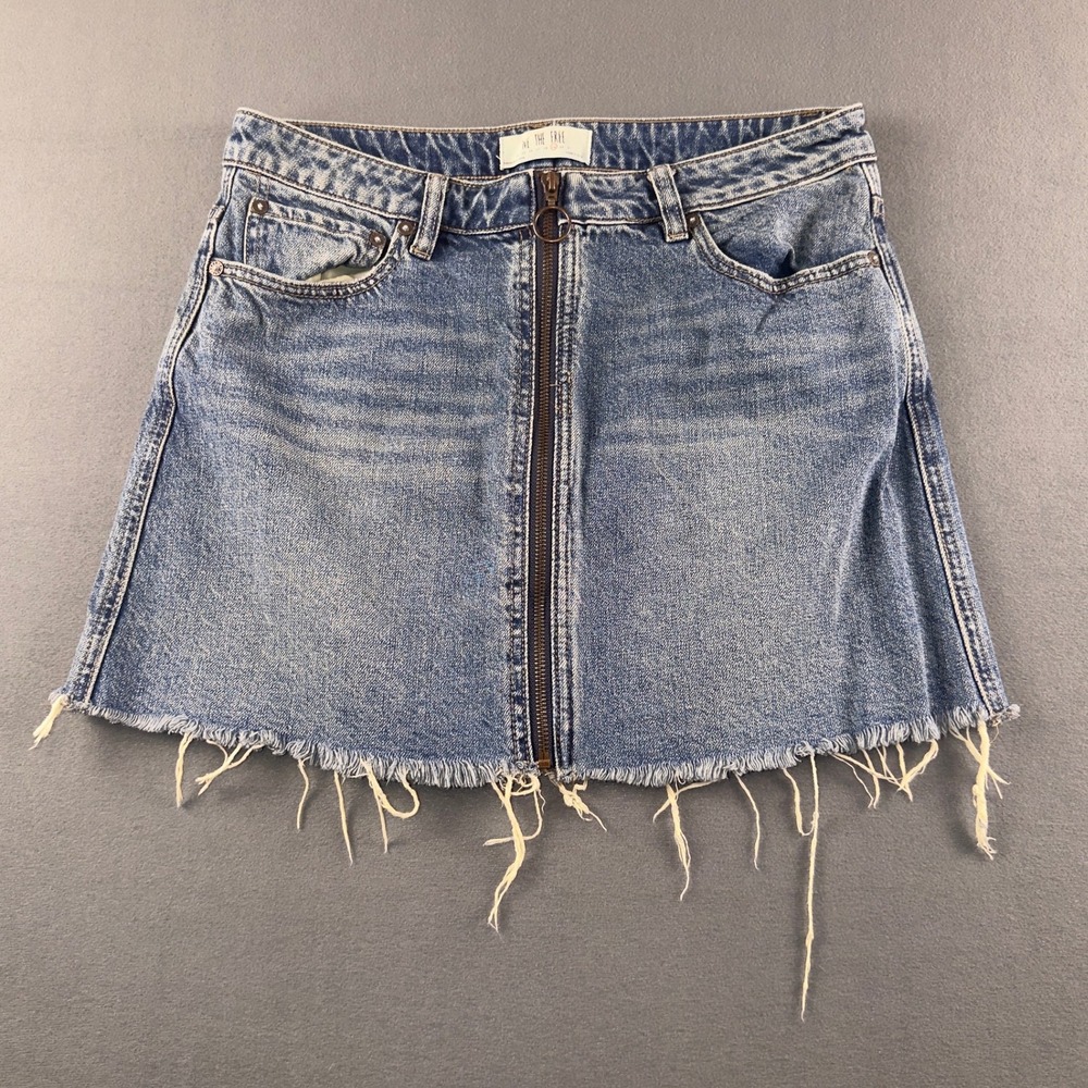We The Free People Denim Mini Skirt Blue Front Zip Raw Hem Size 29